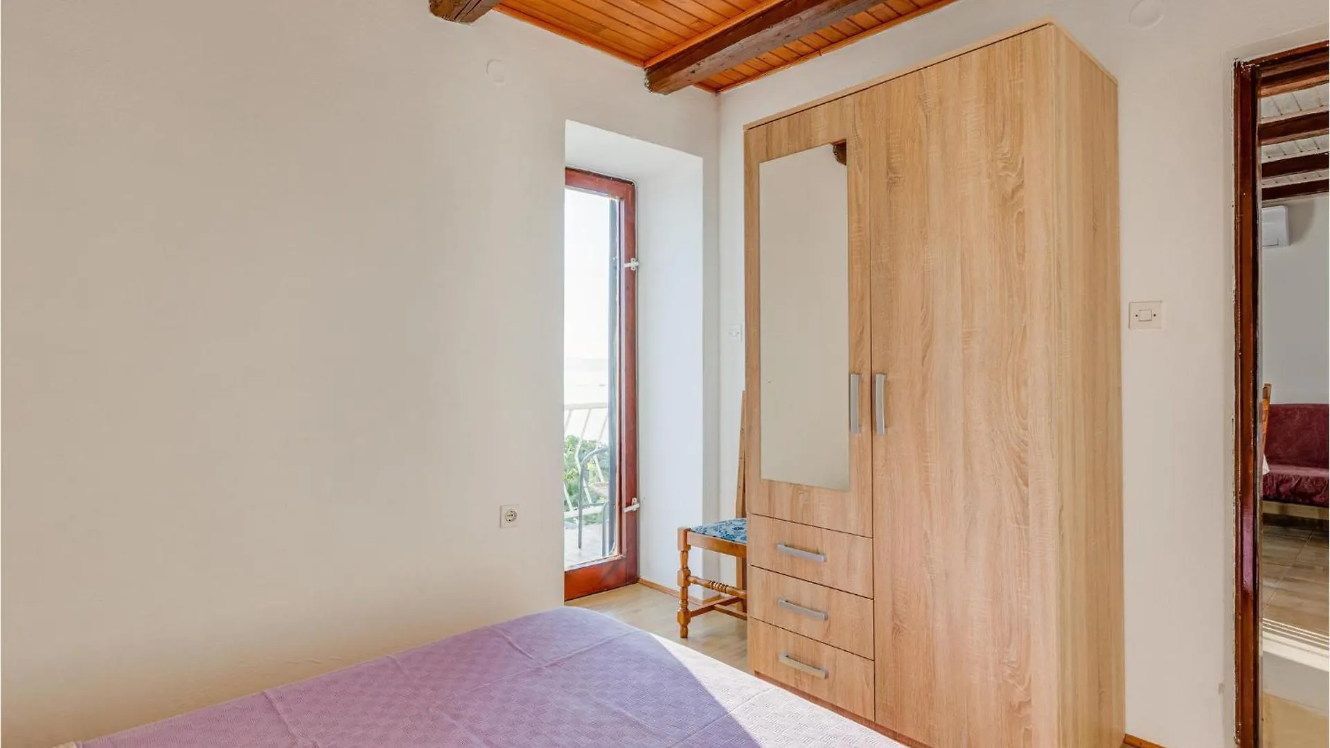 2 Bedroom Nice Apartment In Stara Baška Chorwacja